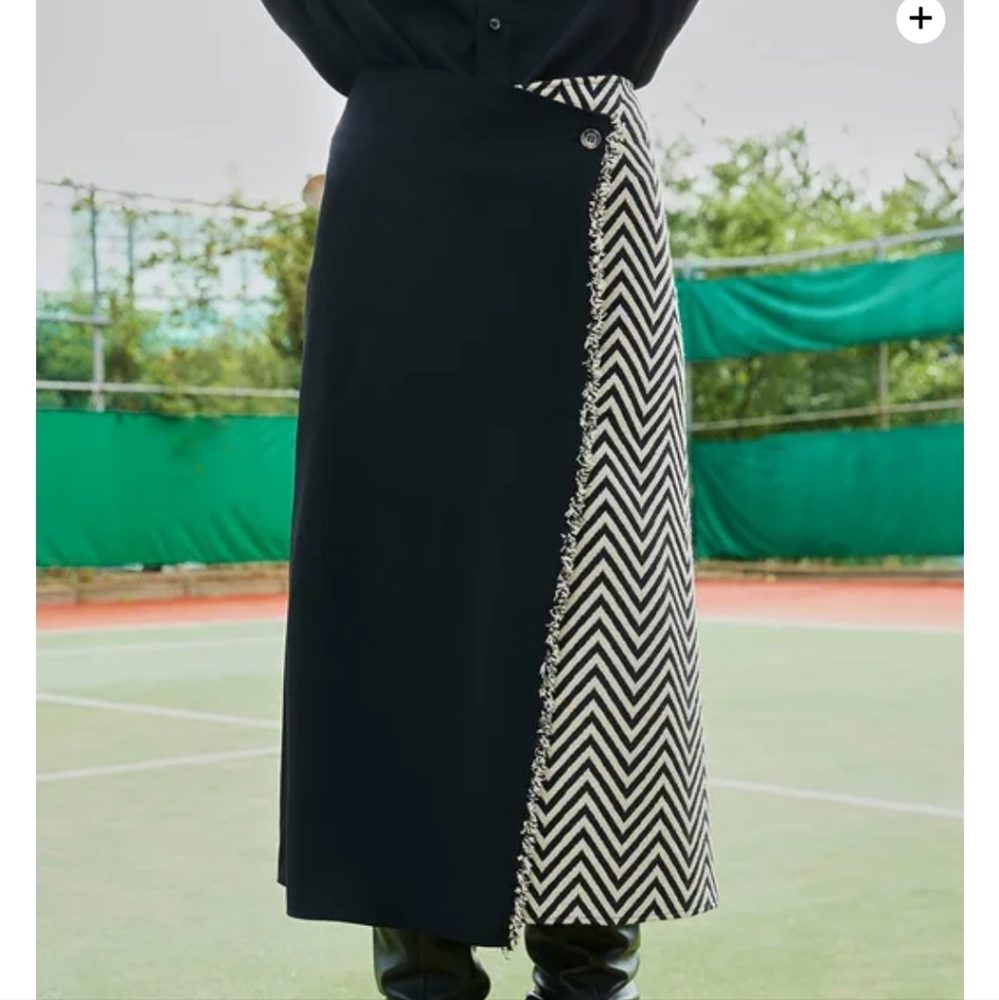 Scottish Jacquard Fringe Skirts from Korean Designer, Oui Mais Mon - Picture 3 of 9
